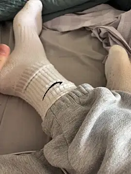 sniffeet online show from 03.11.26