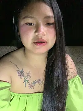 Snapshot of Motminhthoi chatting on 04.18.26 Motminhthoi online show from 04.18.26