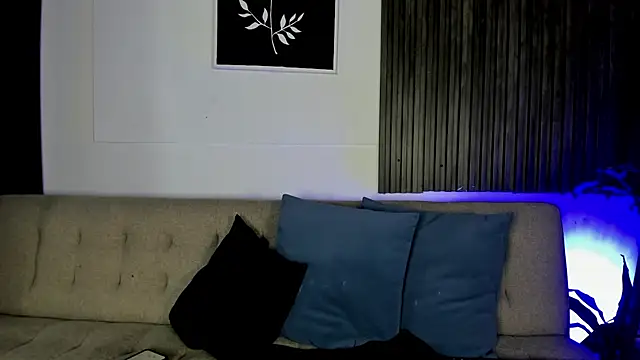 Safiro Evans online show from 04.22.26