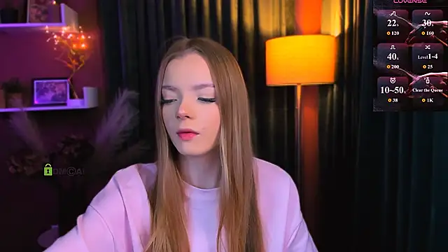 Snapshot of maddy_moah chatting on 05.19.26 maddy moah online show from 05.19.26