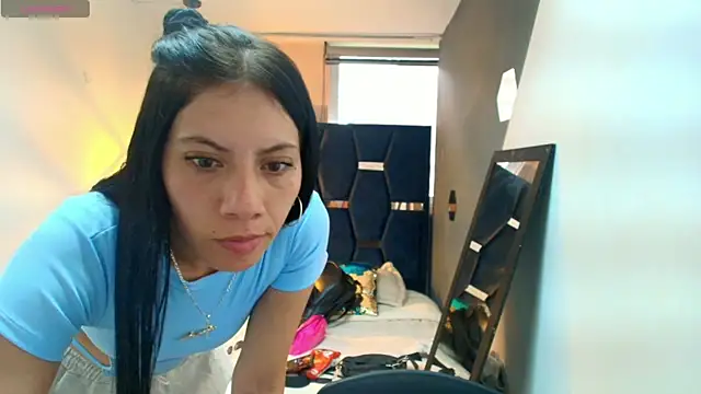 Snapshot of Abril_Fox__ chatting on 05.05.26 Abril Fox online show from 05.05.26