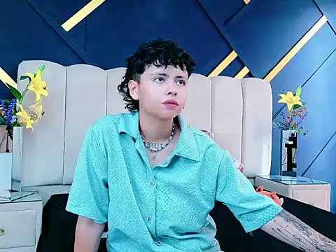 NikiEvanz online show from 05.07.26