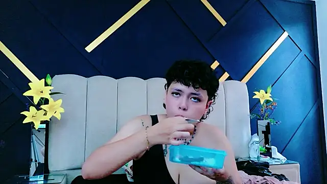 NikiEvanz online show from 05.14.26