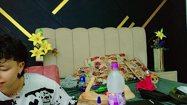 NikiEvanz online show from 05.27.26