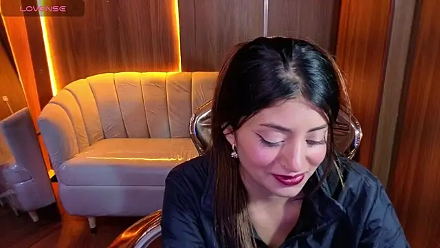 Snapshot of Lia_queen_tx chatting on 04.16.26 Lia queen tx online show from 04.16.26