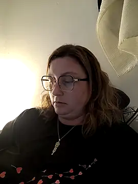 Snapshot of duotroublant chatting on 06.14.26 duotroublant online show from 06.14.26
