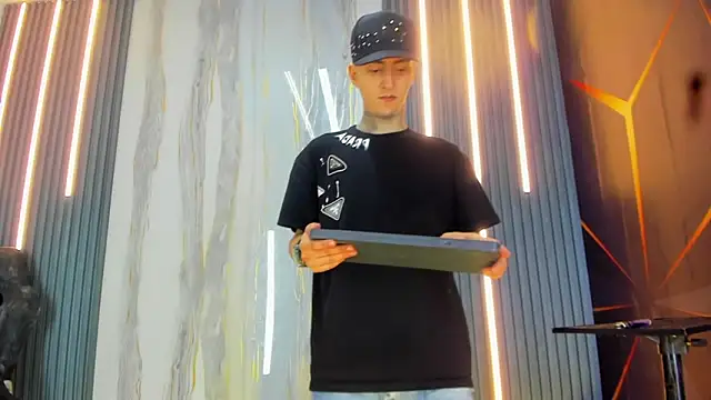 guys hard cock19 online show from 03.13.26