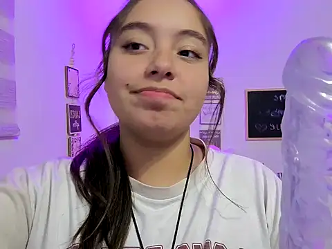 cherry valeria online show from 05.15.26