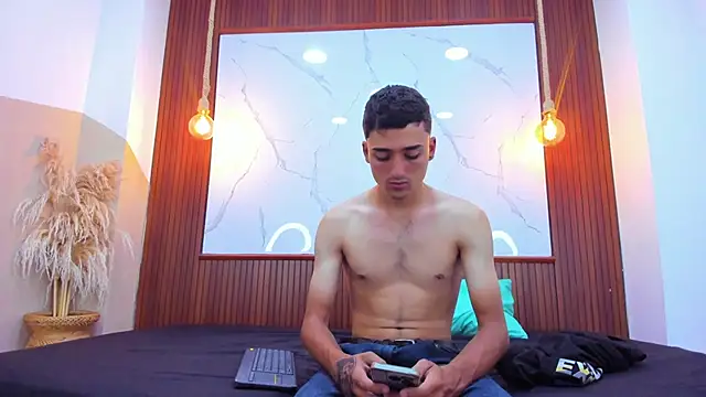 Hadrian Torres online show from 03.14.26