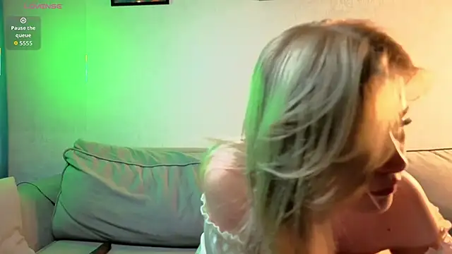 Snapshot of ivygenesis chatting on 07.26.26 ivygenesis online show from 07.26.26