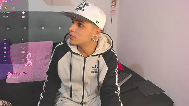 geminis scorpio 10 online show from 04.28.26