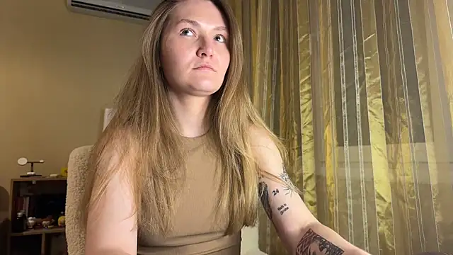 Snapshot of Belle_Brooks chatting on 04.14.26 Belle Brooks online show from 04.14.26