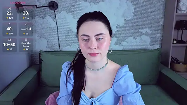 NoraLumi online show from 04.15.26