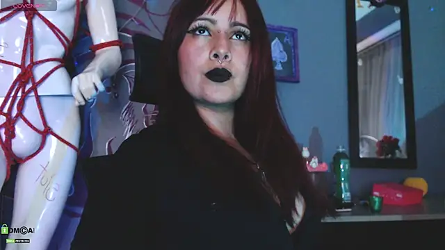 Regina Iris online show from 07.11.26