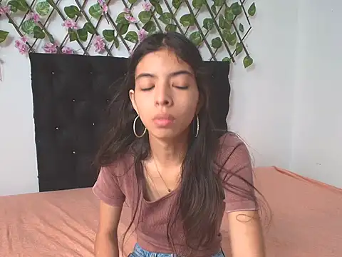 Sweet Scarlett  online show from 04.14.26