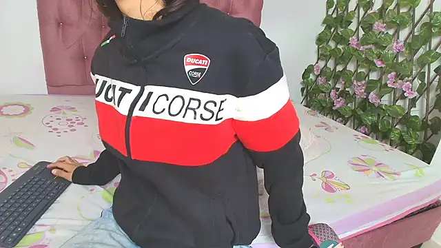 Sweet Scarlett  online show from 05.30.26