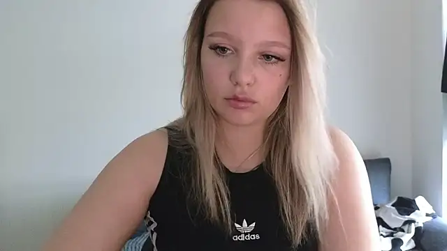 Snapshot of bettyloveu chatting on 07.28.26 bettyloveu online show from 07.28.26