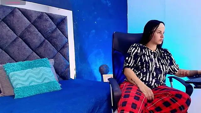 aidanaandvictoria online show from 04.10.26