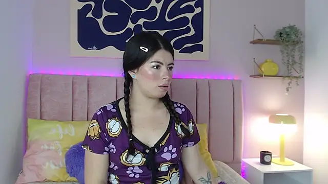 Zafiro Brm online show from 04.23.26