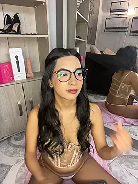 Snapshot of Gretel_Streit chatting on 05.24.26 Gretel Streit online show from 05.24.26