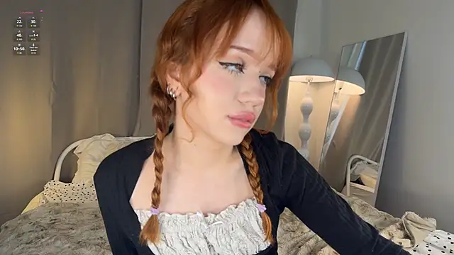 Snapshot of JuicySweetBliss chatting on 03.29.26 JuicySweetBliss online show from 03.29.26
