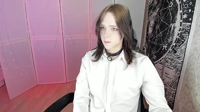 Snapshot of Simochka_w chatting on 06.12.26 Simochka w online show from 06.12.26