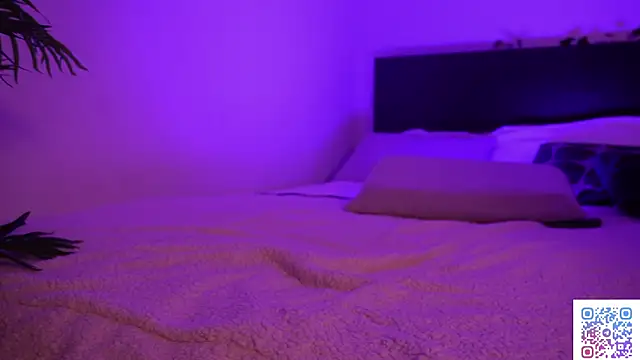 SweeetMila online show from 04.14.26