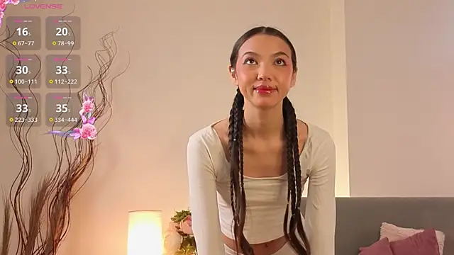 Milisaaaaa online show from 04.12.26