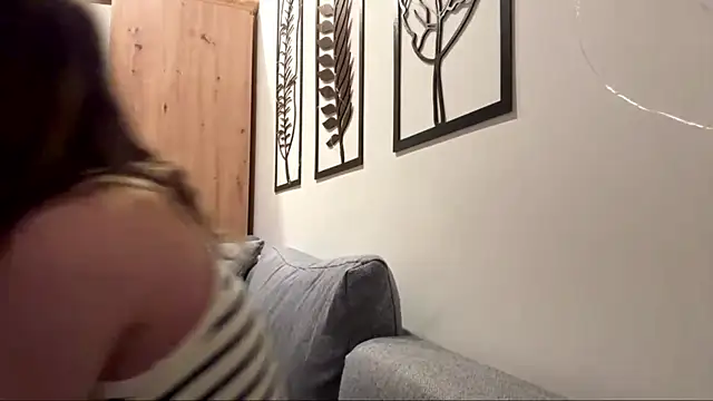 Snapshot of BunnyEskaf chatting on 04.12.26 BunnyEskaf online show from 04.12.26