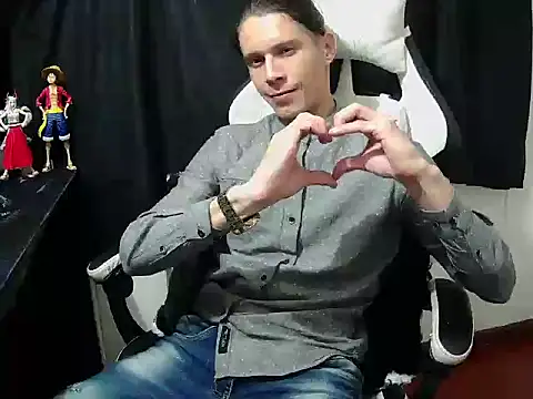 Snapshot of crixus11111 chatting on 05.18.26 crixus11111 online show from 05.18.26