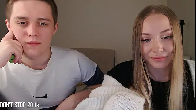Snapshot of MikeXEmilia chatting on 05.14.26 MikeXEmilia online show from 05.14.26