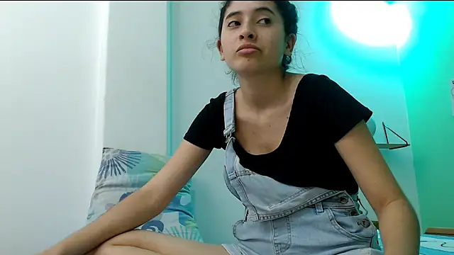 katywild20 online show from 03.23.26