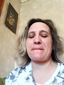 KatieLove133 online show from 05.23.26