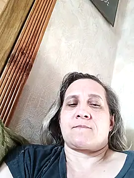 KatieLove133 online show from 05.25.26
