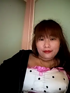 Snapshot of Lucxy-ki6 chatting on 04.02.26 Lucxy-ki6 online show from 04.02.26