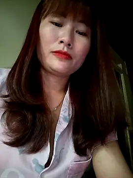Snapshot of Lucxy-ki6 chatting on 04.29.26 Lucxy-ki6 online show from 04.29.26