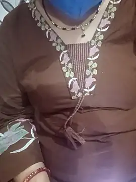 Gujju bhabhi69 online show from 05.14.26