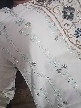 Gujju bhabhi69 online show from 05.18.26