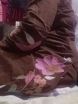 Gujju bhabhi69 online show from 05.20.26