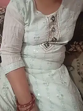 Gujju bhabhi69 online show from 05.26.26