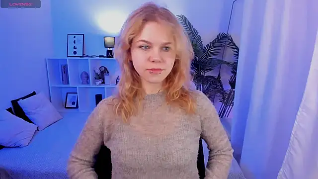 Snapshot of ElizabethVane chatting on 05.14.26 ElizabethVane online show from 05.14.26