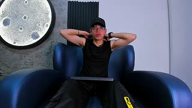 Bennet-Grayy online show from 05.20.26