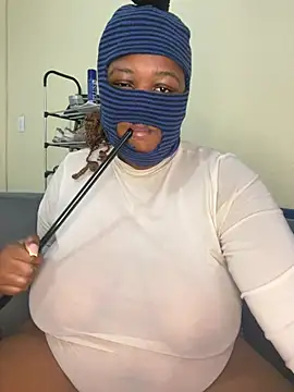 NaughtyGirl0000 online show from 05.28.26