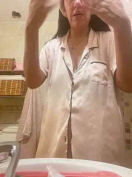 Yes 2102 online show from 03.16.26