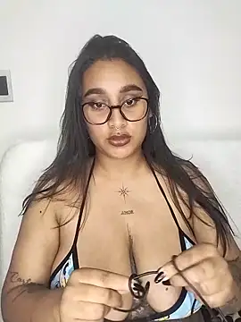 Snapshot of Mia_skyy18 chatting on 04.10.26 Mia skyy18 online show from 04.10.26