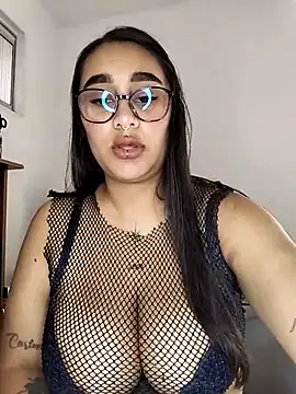 Snapshot of Mia_skyy18 chatting on 05.14.26 Mia skyy18 online show from 05.14.26