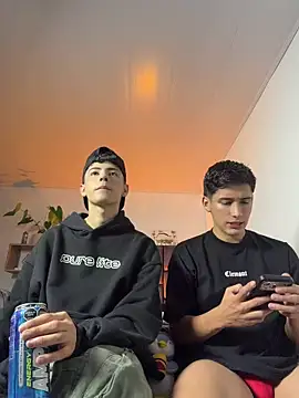 SebastianReed  online show from 05.04.26