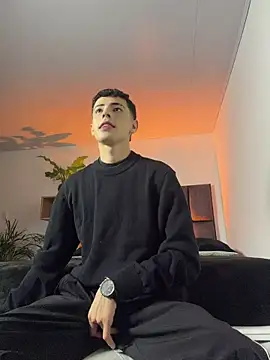 SebastianReed  online show from 05.21.26