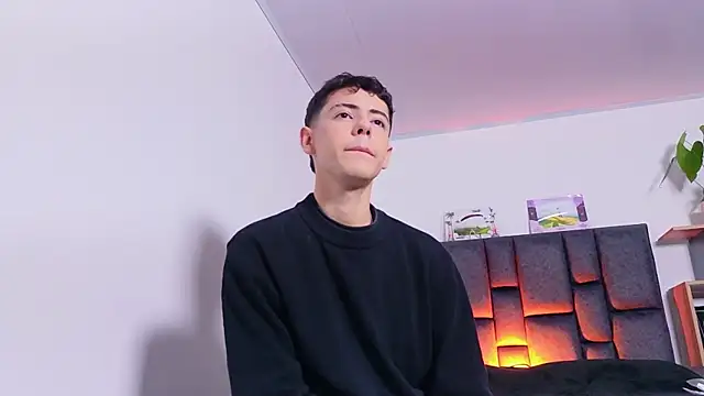 SebastianReed  online show from 05.23.26