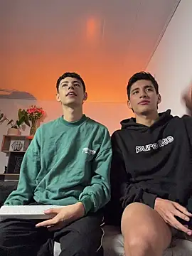 SebastianReed  online show from 06.05.26